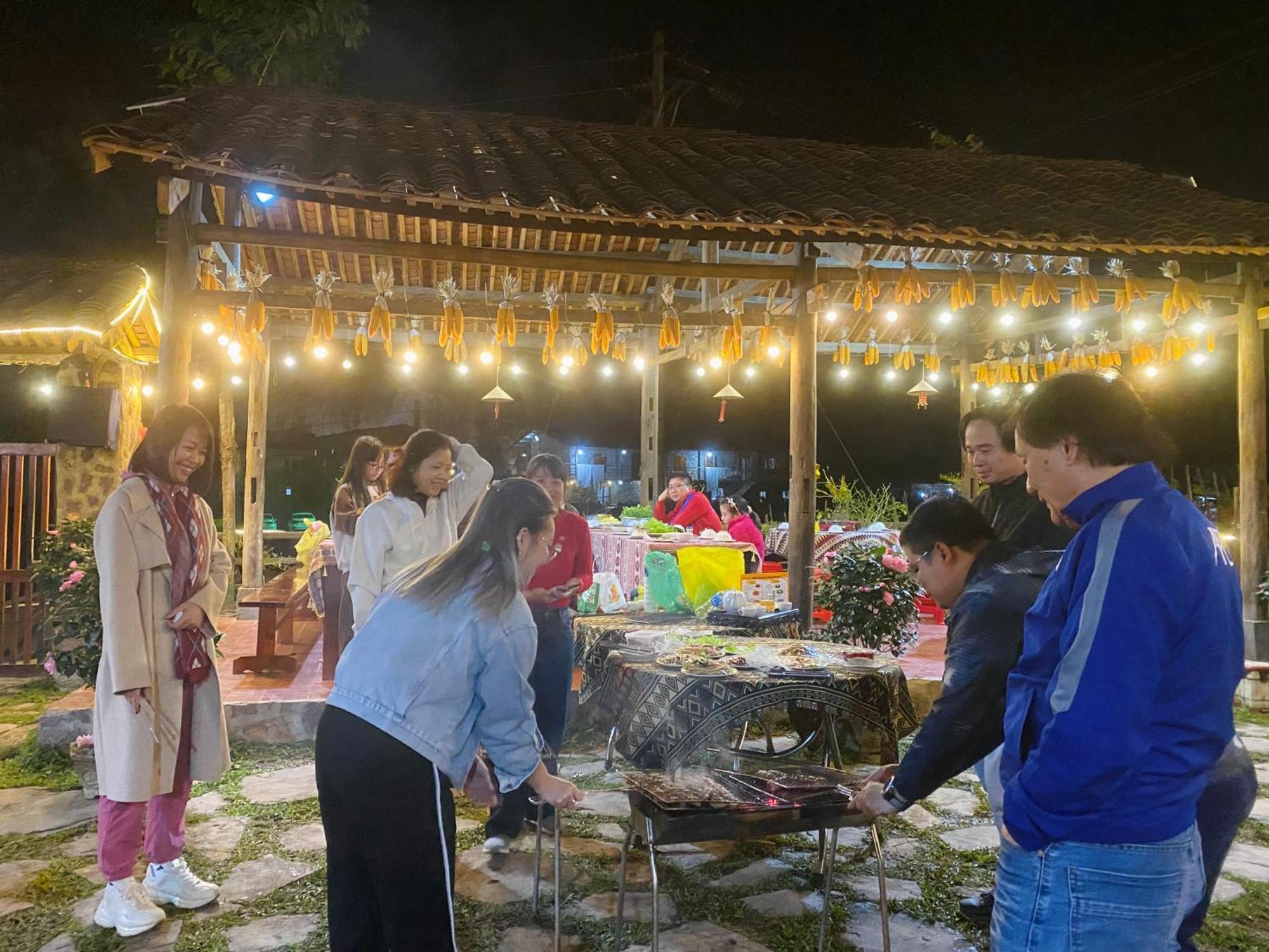 Lan Rung Homestay Lung Nieo Εξωτερικό φωτογραφία